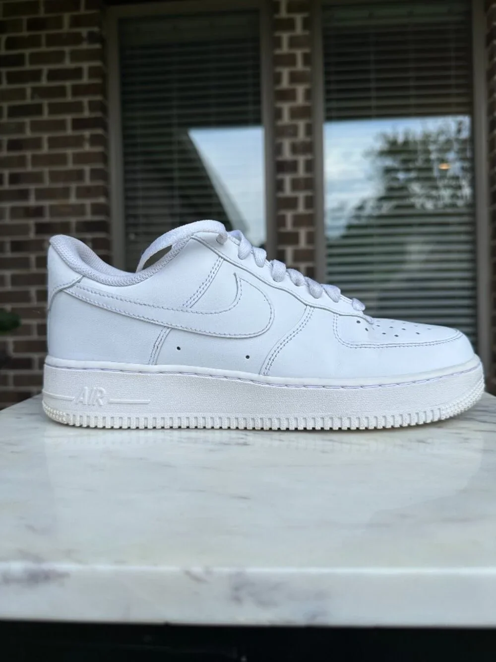 Nike AF1 Air Force 1 '07 LE Low Women's Basketball Shoes White/White Size 10